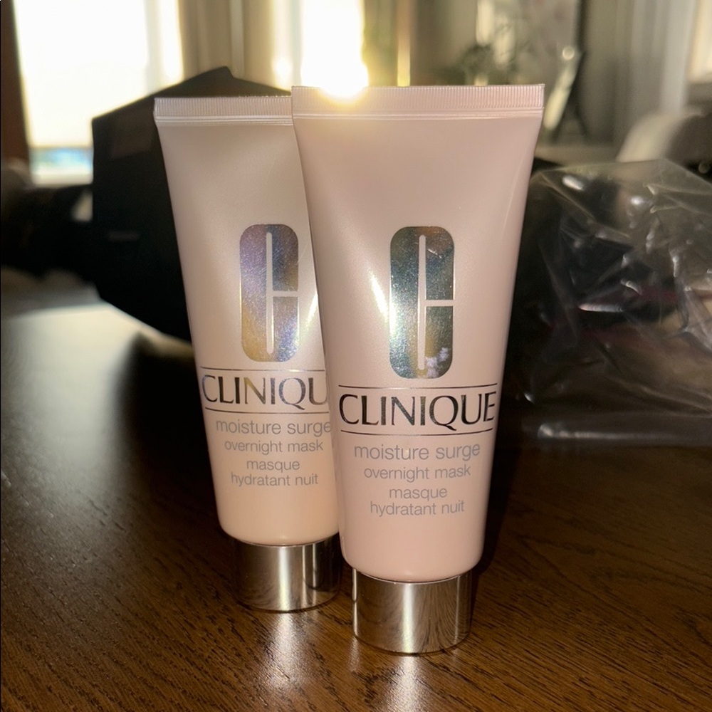 Clinique Moisture Surge Overnight Mask